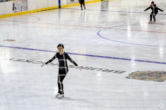 Enjoy an afternoon of skating at the Parkwood Sports Complex in Great Neck.