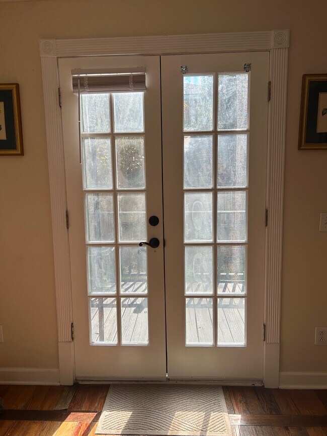 13 Elizabeth St unit 13 Elizabeth St A, Charleston, SC 29403 - photo 5