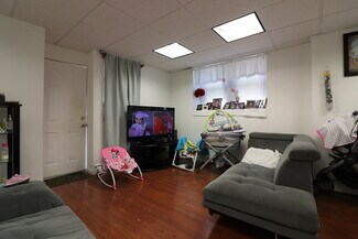 130 Babcock St Unit 1, Brookline, MA 02446