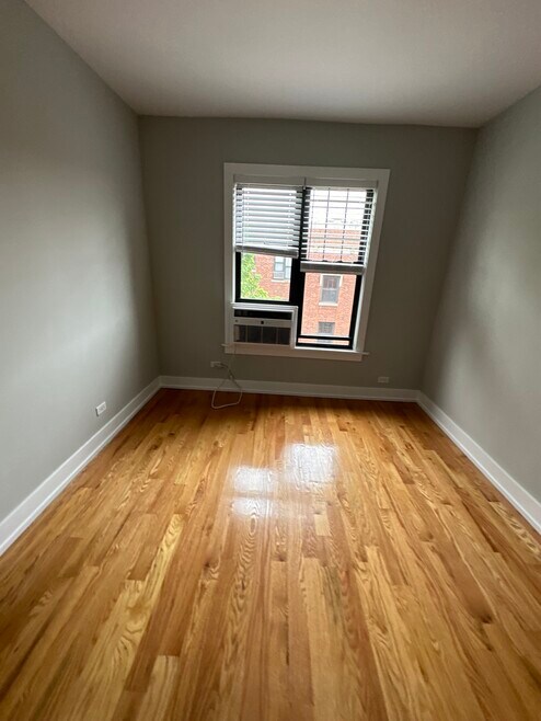 910 W George St unit 1, Chicago, IL 60657 - photo 1