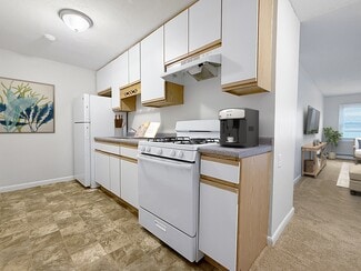 399 Walker St, Lowell, MA 01851