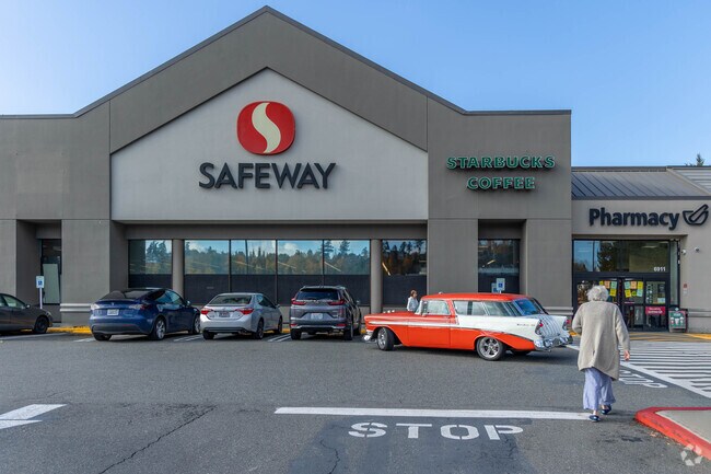 Safeway is one option for people who want to grocery shop near The Reserve.