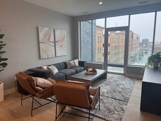 118 N Main St, Royal Oak, MI 48067