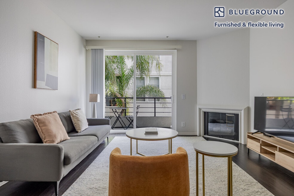 13603 Marina Pointe Dr unit FL5-ID1330, Marina Del Rey, CA 90292 - photo 1