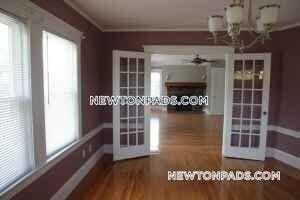 235 Commonwealth Ave, Newton, MA 02467