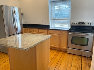 331 Spring St, Newport, RI 02840