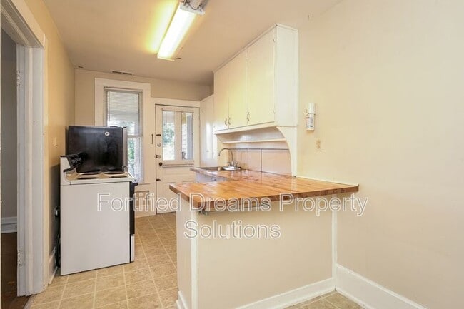 400 S Spring St unit C, Greensboro, NC 27401 - photo 6