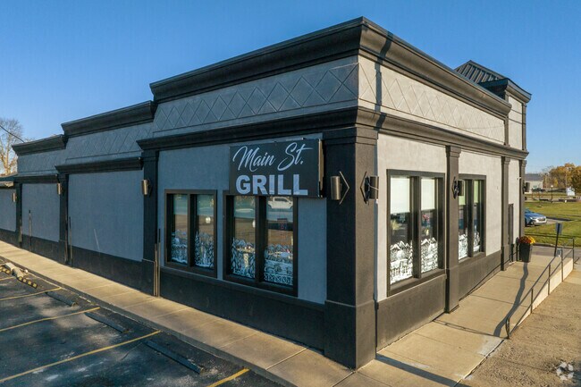 Main Street Grill in Lenox Township is newly renovated.