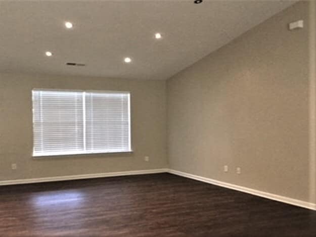 135 Crescent Creek Ct, Greenville, SC 29605 - photo 4