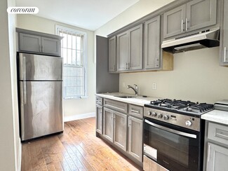 156 Cornelia St, Brooklyn, NY 11221