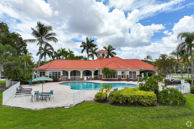 The San Michele condominiums in Oakton Lakes feature a beautiful clubhouse with a pool.