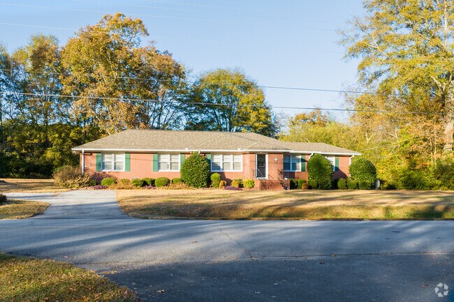 Brick Ranch-style homes are a dominant architectural style available in Bowdon.