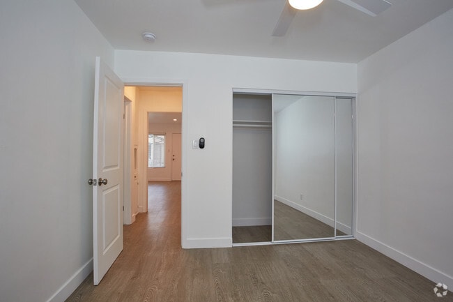 Freeman Apartment Homes, Long Beach, CA 90804 - photo 3