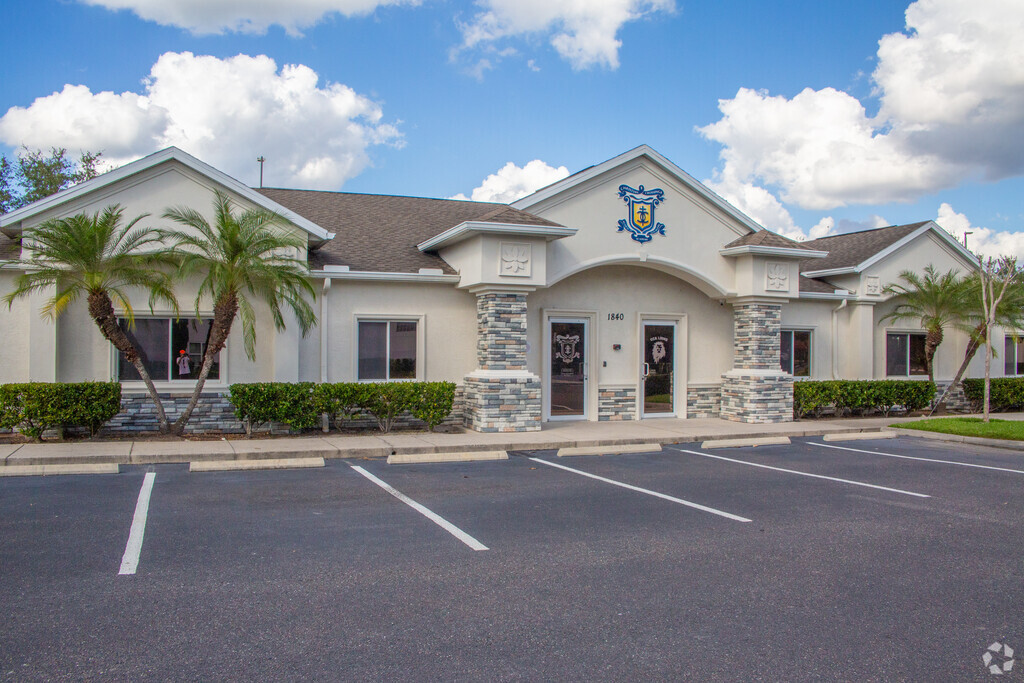 Christian Crossings Academy provides education in the neighborhood of 
Odessa.