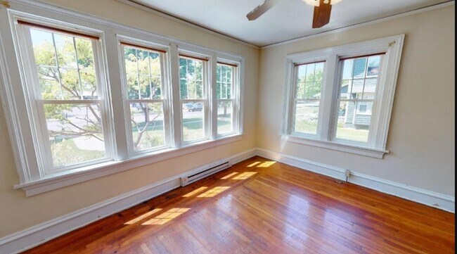 316 W Center St unit 316 Lower, Whitewater, WI 53190 - photo 4