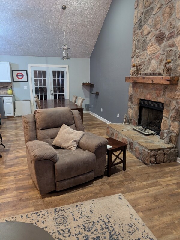 5845 Shadewater Dr, Cumming, GA 30041 - photo 3