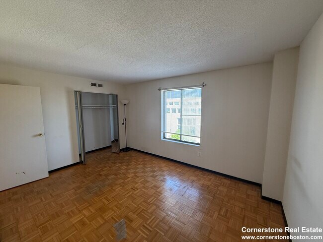 1580 Massachusetts Ave unit 8D, Cambridge, MA 02138 - photo 4