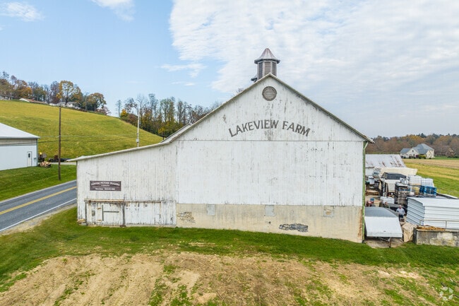 Amidst the beauty of Ontelaunee, Lakeview Farm stands as a timeless oasis.