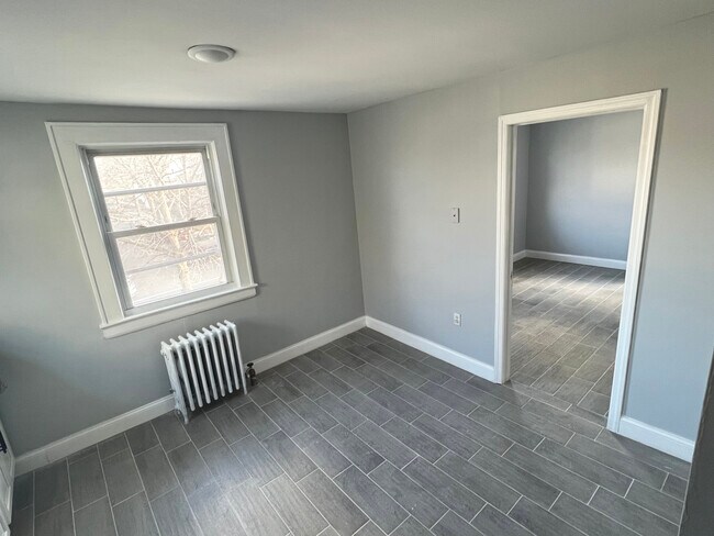 19 Parkview Terrace unit 2, Clifton, NJ 07011 - photo 5