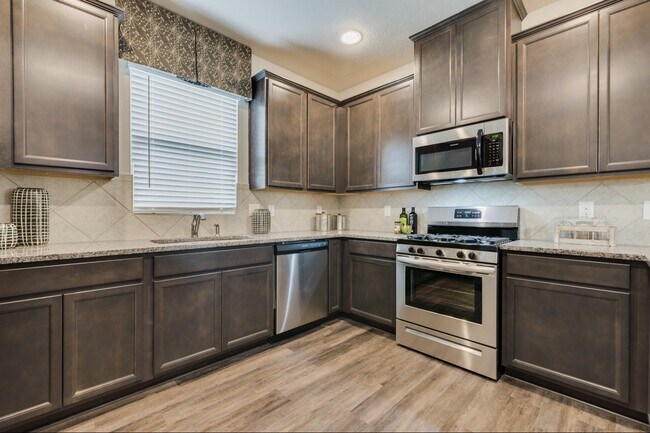 12371 Sunset Canyon Way unit 38622264, Willis, TX 77318 - photo 7