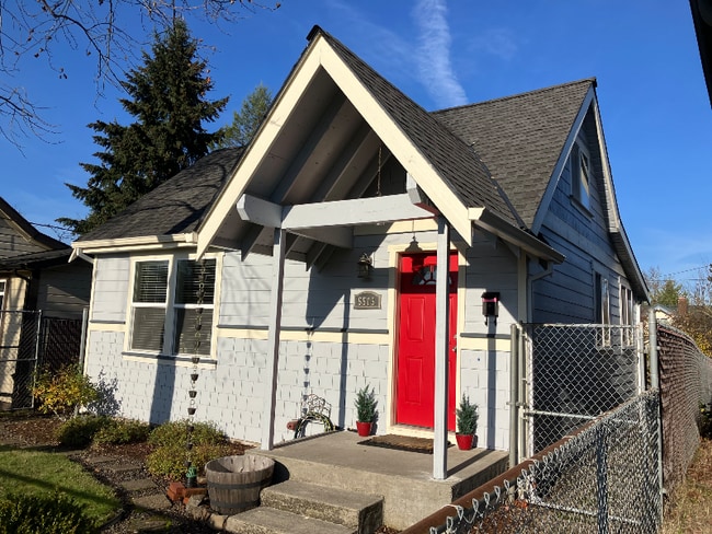 5515 N Syracuse St, Portland, OR 97203 - photo 2