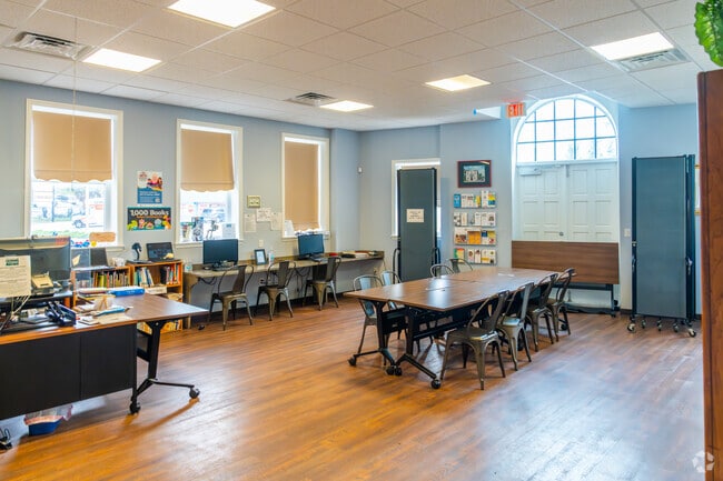 Interior of the computer lab in the Golden gate building.