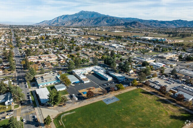 A sprawling view of Palm Innovation Academy in Beaumont.