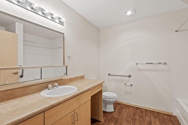 Washington Terrace Senior Affordable Apartments, Seattle, WA 98104 - photo 7