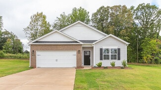 403 Falcon Ln, Lexington, NC 27295