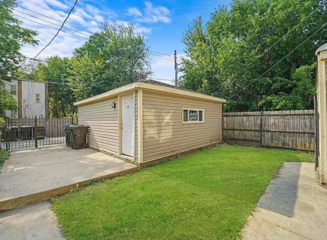 6430 S Green St unit 2, Chicago, IL 60621 - photo 3