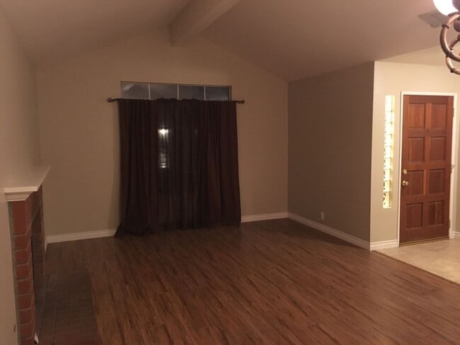 2170 N Spruce Ave, Rialto, CA 92377 - photo 2