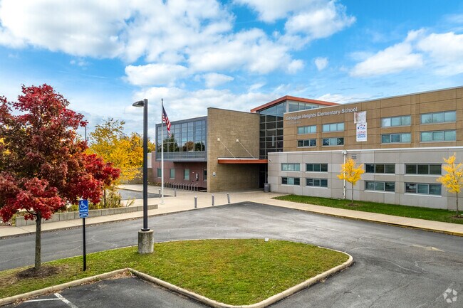 Georgian Heights Elementary School in Georgian Heights serves the children in grades PK, K-5.