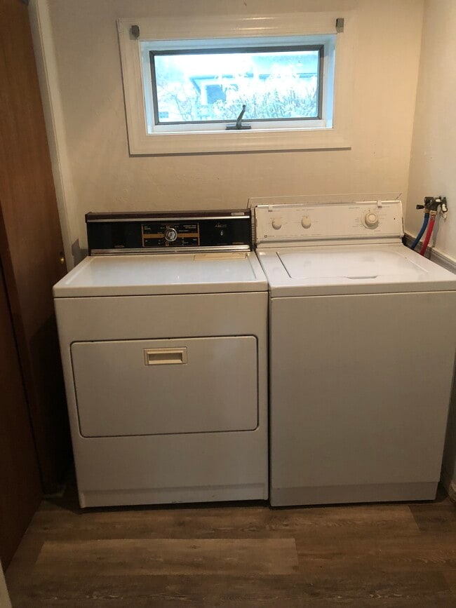 37 Prizer Rd unit 37 First Floor, Phoenixville, PA 19460 - photo 4