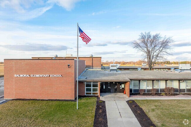 Balmoral Elementary School has approximately 422 students who attend the school.