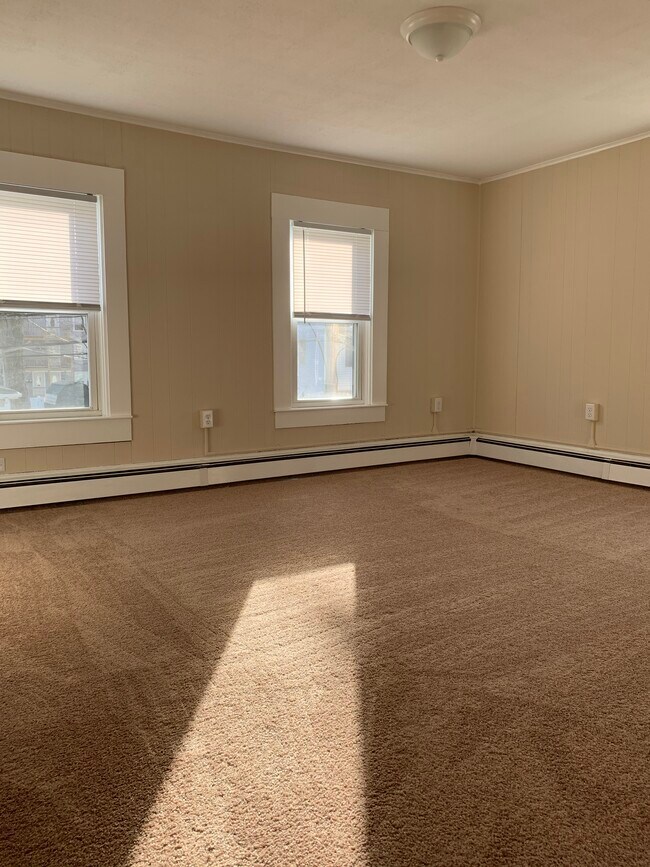 18 Fisher St unit 2, North Attleboro, MA 02760 - photo 3