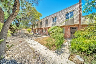 1023 N Bedford Dr, Tucson, AZ 85710