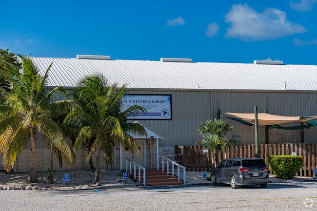 Vineyard Christian Church School