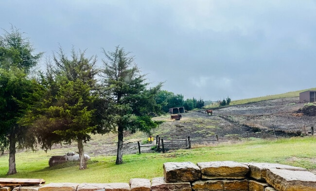 13325 Brush Creek Rd unit Flint Hills Suite La, Westmoreland, KS 66549 - photo 2