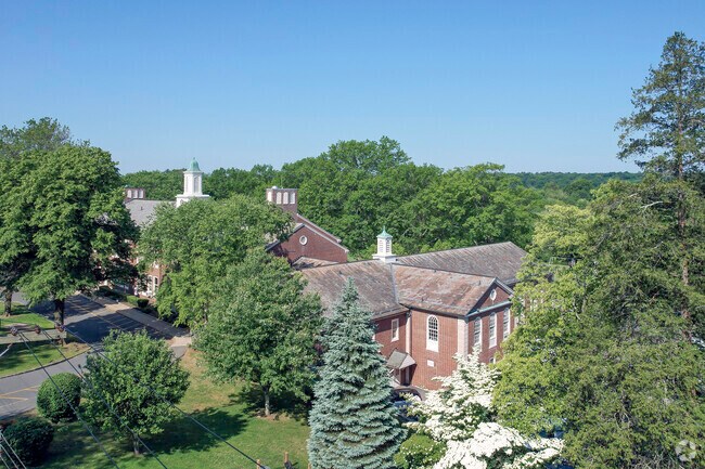 Scarsdale: Fox Meadow Elementary School: A top rated, public school located in SCARSDALE, NY