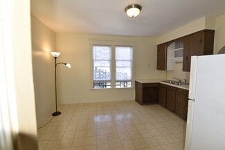 821 6th St NW Unit 2 South, Grand Rapids, MI 49504