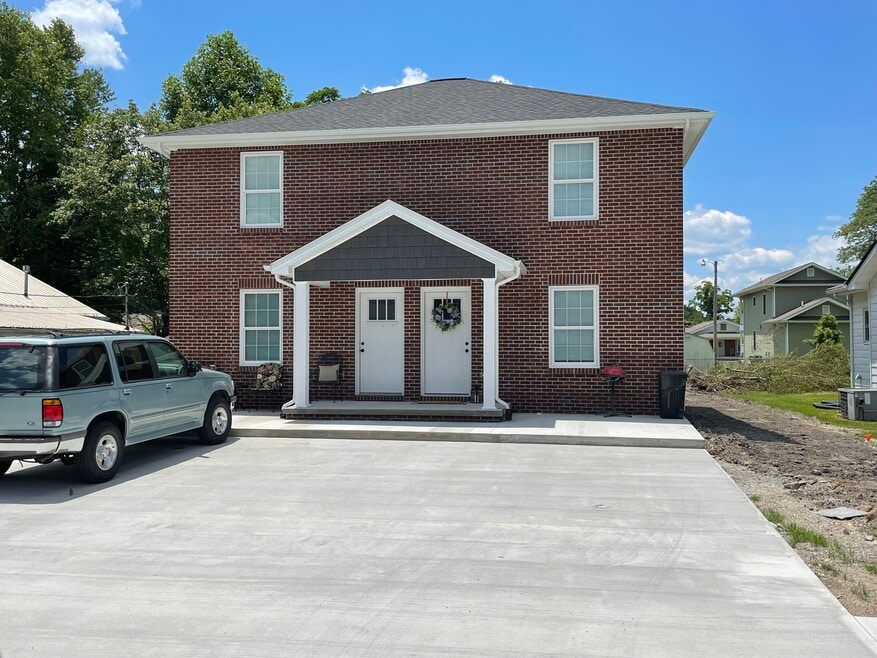 2006 S Kentucky Ave unit B, Corbin, KY 40701 - photo 1