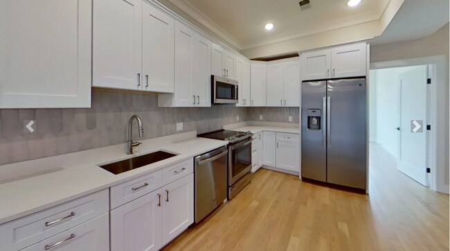 104 Warren St unit 4, Brighton, MA 02135 - photo 4