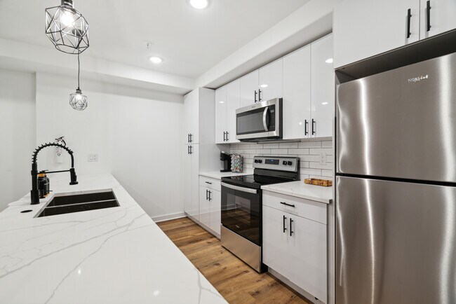2416 Clifford St unit 2R, Philadelphia, PA 19121 - photo 4