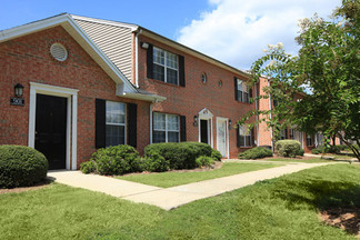 2300 Forest Ridge Dr, Fort Mill, SC 29715