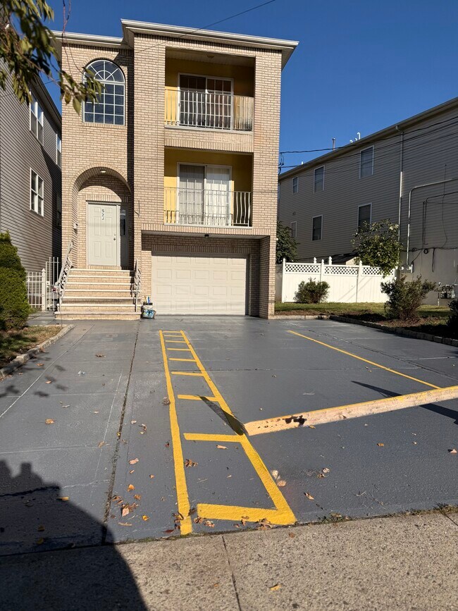 523 Lidgerwood Ave Unit Elmora, Elizabeth, NJ 07202