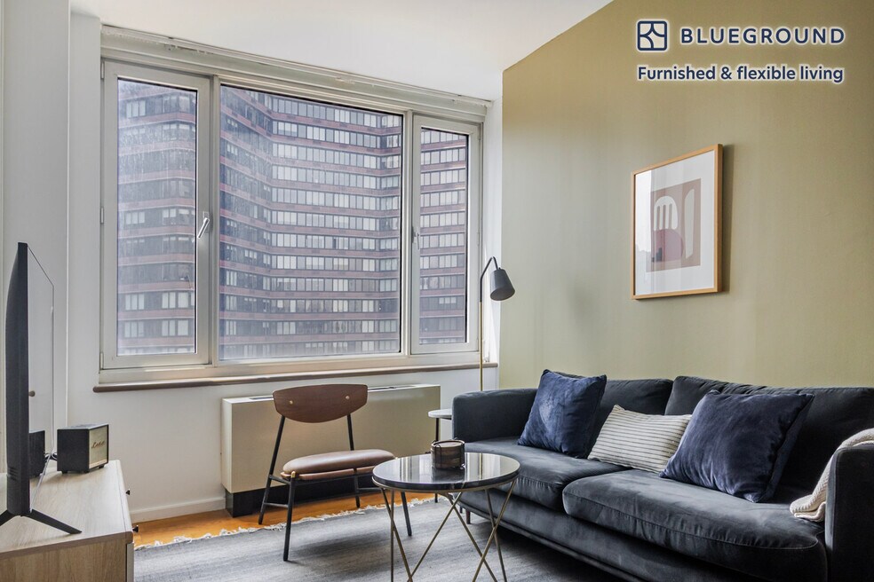 Atelier unit FL8-ID1822, New York, NY 10036 - photo 1