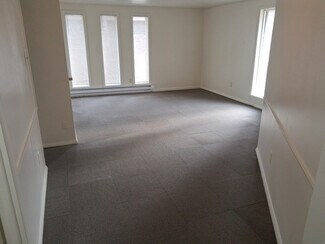 4944 Old Maysville Rd, Fort Wayne, IN 46815