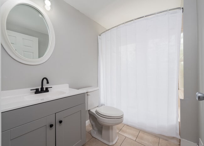 4013 W Forest Park Ave unit 3, Gwynn Oak, MD 21207 - photo 5