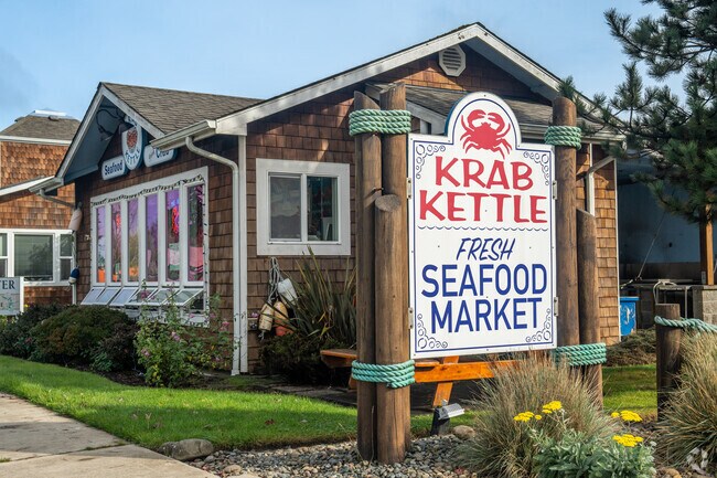 Grab fresh seafood from the Krab Kettle in nearby Florence, Oregon.