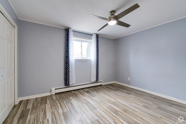 Blossom Manor Apartments, Eaton Rapids, MI 48827 - photo 3